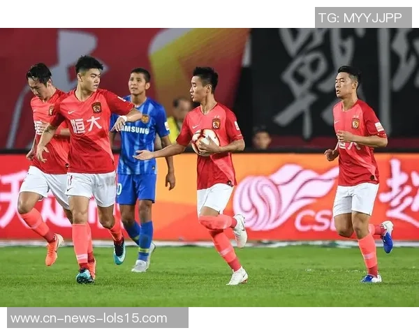 2017年苏宁与恒大激战回顾：足球盛宴中的精彩瞬间与战术较量