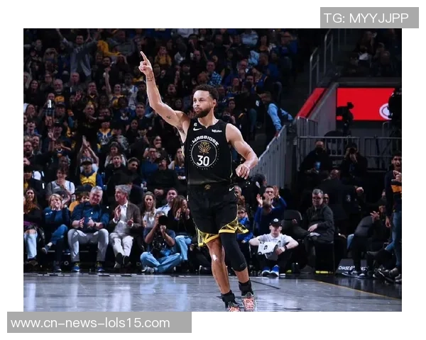 勇士与爵士季后赛精彩对决全场录像回放分析与精彩瞬间重温